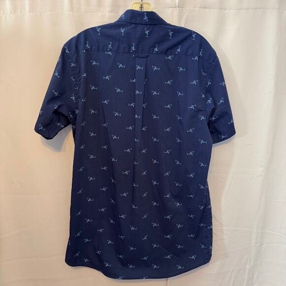 IZOD Men’s Shark Print Button Down Shirt Navy Blue Size M Short Sleeve - Picture 2 of 6